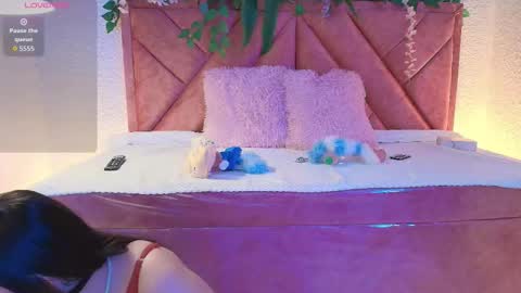 Scarlet  online show from September 2025 03:05:01 AM