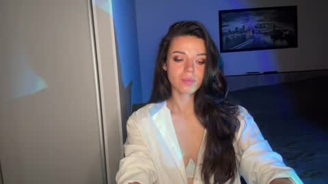Sophie online show from July 2026 07:24:02 AM