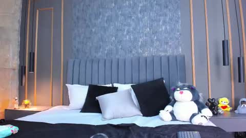 Maria online show from October 2025 09:13:01 PM