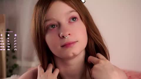 scarlet_fever10 online show from October 2025 11:31:01 AM