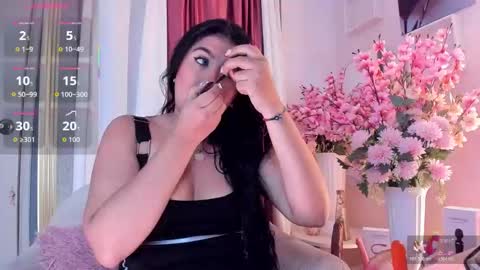 Andrea online show from November 2025 12:07:01 PM