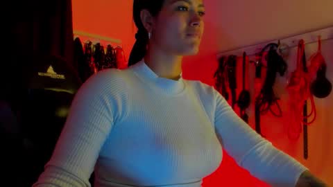 scarlet taylor kennedy online show from November 2025 08:33:02 PM