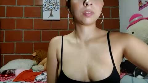 Snapshot of scarlet_muse18 chatting on May 2026 11:13:01 PM scarlet_muse18 online show from May 2026 11:13:01 PM