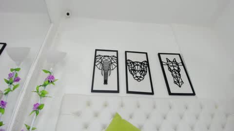 Snapshot of scarlet_stan22 chatting on December 2024 02:24:02 PM Isa online show from December 2024 02:24:02 PM