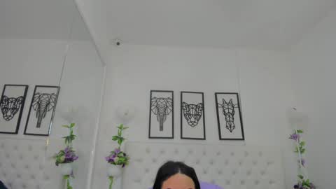 Snapshot of scarlet_stan22 chatting on February 2025 10:51:02 AM Isa online show from February 2025 10:51:02 AM