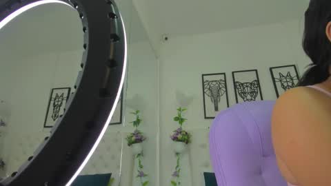 Snapshot of scarlet_stan22 chatting on February 2025 11:06:02 AM Isa online show from February 2025 11:06:02 AM