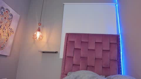 scarlet_vixen_ online show from March 2026 12:21:02 PM