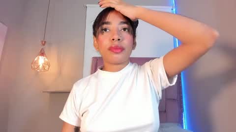 scarlet_vixen_ online show from April 2026 12:24:01 PM