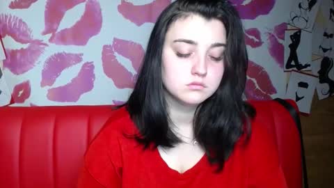 ScarletCargo online show from November 2025 06:34:01 AM