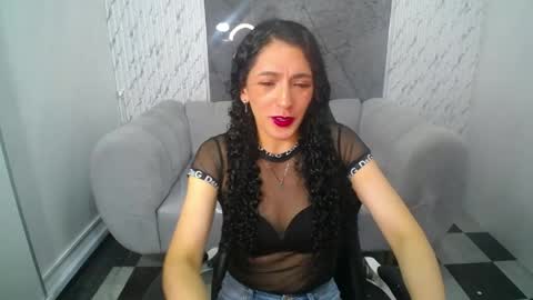 scarleth_b online show from May 2026 07:55:02 PM