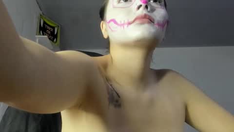    online show from October 2025 02:30:02 AM