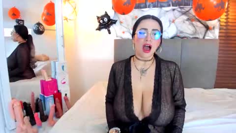 scarleth online show from November 2025 11:23:02 AM