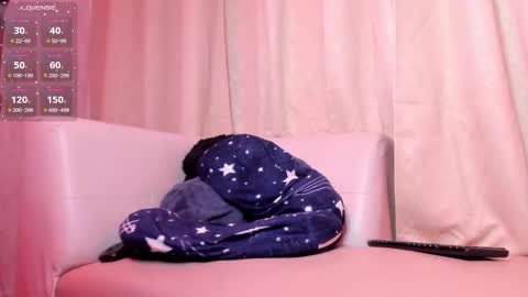 scarlethill_ online show from March 2025 03:49:01 PM