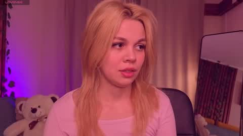 Snapshot of scarletmarney chatting on May 2026 03:13:02 AM scarletmarney online show from May 2026 03:13:02 AM