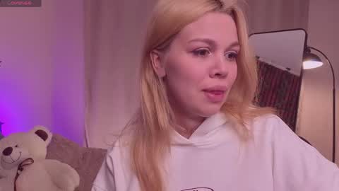 Snapshot of scarletmarney chatting on May 2026 03:12:01 AM scarletmarney online show from May 2026 03:12:01 AM