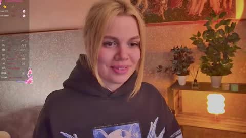 Snapshot of scarletmarney chatting on May 2026 03:30:02 PM scarletmarney online show from May 2026 03:30:02 PM