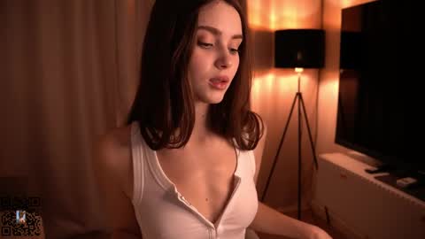 Scarlet online show from January 2025 08:47:01 PM