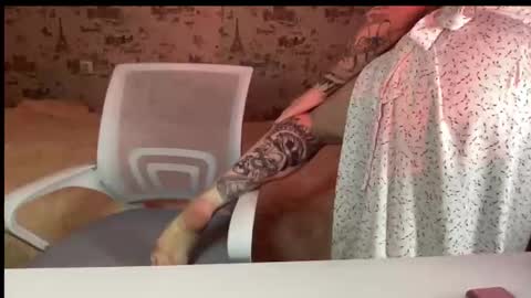 scarletpetal online show from October 2025 11:41:02 AM