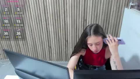 Scarlett online show from March 2026 05:19:02 PM