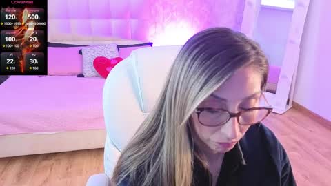 Scarlett online show from April 2026 11:48:02 AM