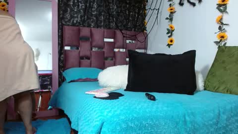 Scarlett online show from October 2025 07:14:01 PM