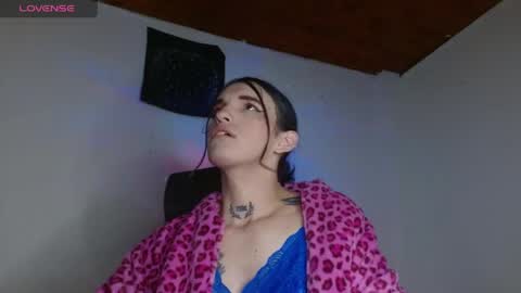 Snapshot of scarlett_crastrawberry chatting on June 2026 03:09:02 AM scarlet online show from June 2026 03:09:02 AM