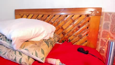 Mariana online show from December 2024 06:06:02 PM