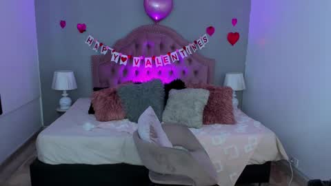 Scarlett  online show from February 2025 05:43:01 PM