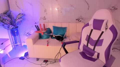 scarlett_enjoy1 online show from September 2025 12:38:02 PM