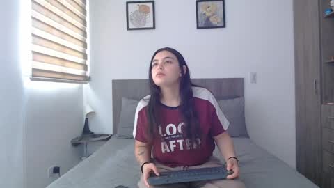 Scarlett and Jazmin online show from May 2026 02:58:02 PM