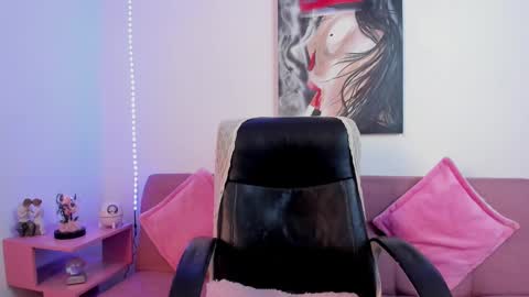  Scarlett  online show from February 2025 05:40:01 PM