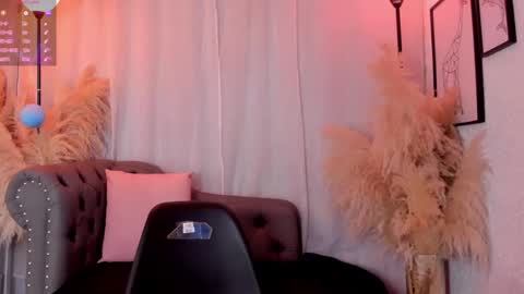 Scarlett Johs online show from September 2025 01:24:02 PM