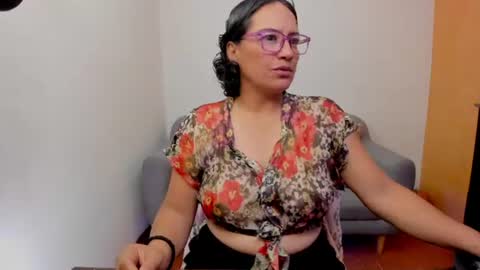 Snapshot of scarlett_sax chatting on June 2026 11:47:02 PM Scarlett sax online show from June 2026 11:47:02 PM