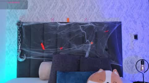 Scarlett online show from October 2025 05:09:02 AM