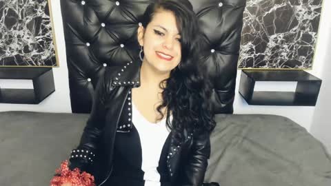 Scarlett online show from January 2025 04:30:02 PM