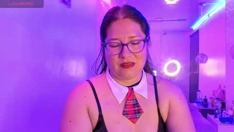 Snapshot of scarlett_widow chatting on May 2026 03:03:02 AM scarlett_widow online show from May 2026 03:03:02 AM
