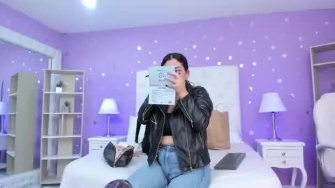 Snapshot of scarlette_15 chatting on November 2025 03:15:01 AM Scarlette online show from November 2025 03:15:01 AM