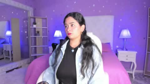 Snapshot of scarlette_15 chatting on December 2025 02:06:02 AM Scarlette online show from December 2025 02:06:02 AM