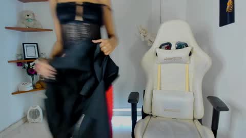 Scarlett online show from January 2025 10:11:02 PM