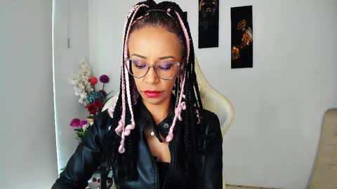 Scarlett online show from February 2025 08:29:02 PM