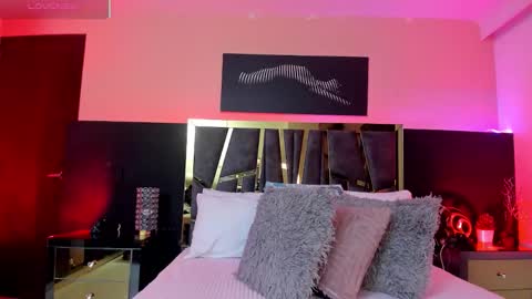 scarlettorres online show from November 2025 07:03:02 PM