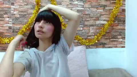 Snapshot of scarlettpinkcs chatting on December 2024 01:33:01 PM Scarlett pink online show from December 2024 01:33:01 PM