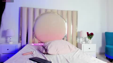 Scarlett Ross  online show from February 2025 06:09:02 PM