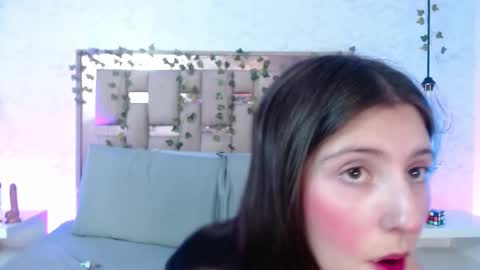 Scarlet online show from September 2025 11:32:02 AM