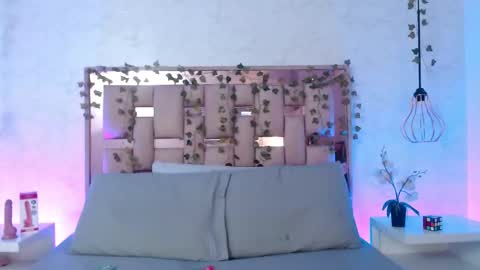 Scarlet online show from September 2025 11:32:02 AM