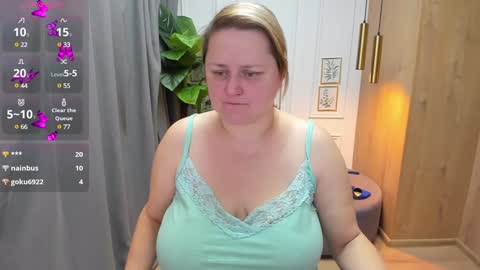 Scarlett online show from December 2024 08:27:01 AM