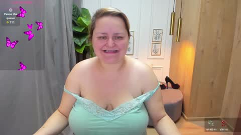 Scarlett online show from December 2024 06:02:02 AM