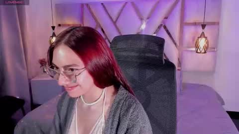 scarlett online show from December 2025 05:02:02 AM