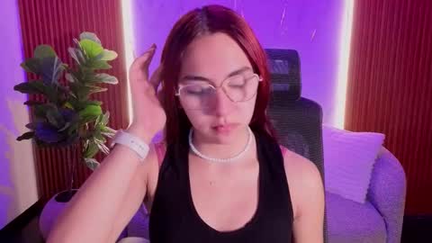 scarlett online show from December 2025 04:29:02 AM