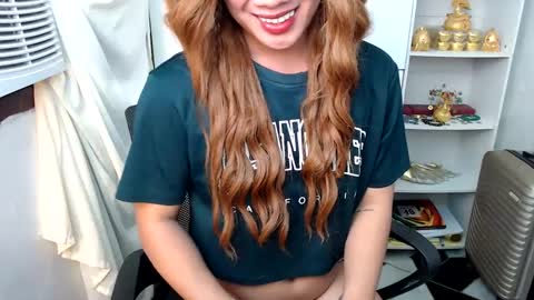 Snapshot of scarletxxxx chatting on December 2024 03:30:02 PM Queen Scarlet online show from December 2024 03:30:02 PM